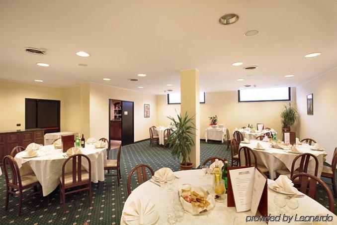 Hotel Dropiluc Druento Restaurante foto
